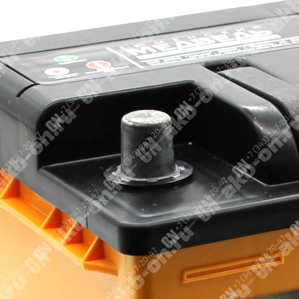 Аккумулятор автомобильный 12В 60Ач Тюменский Медведь прямой полярности